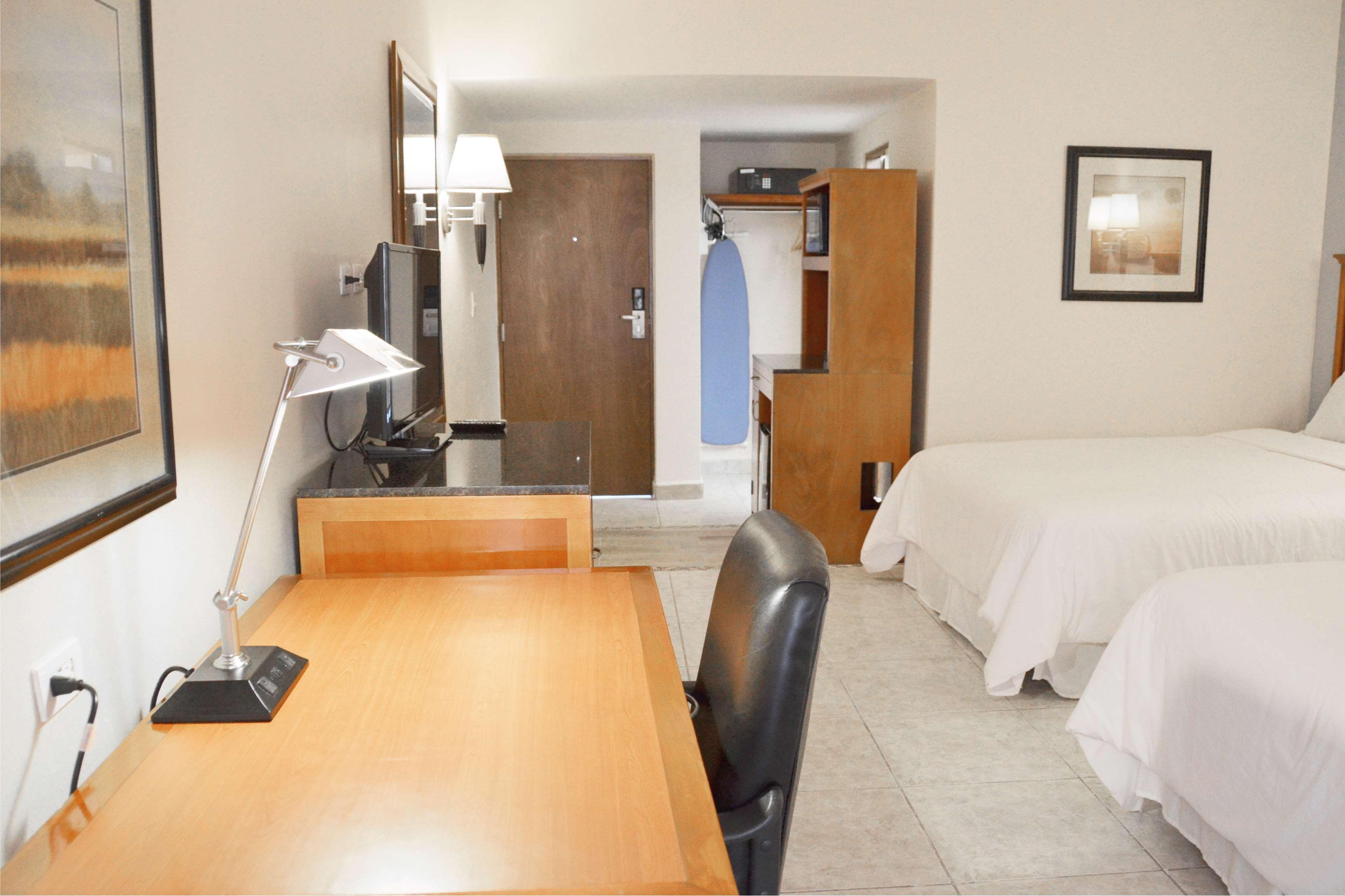Days Inn By Wyndham Piedras Negras Exterior foto